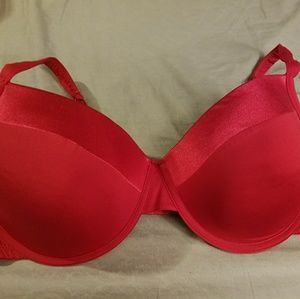Red satin detail bra